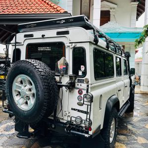 Land Rover Defender 110 TD5 1990 - Image 3