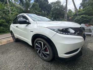 Honda Vezel Rs Sensing 2017