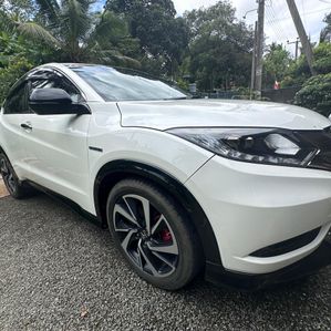 Honda Vezel Rs Sensing 2017 - Image 2