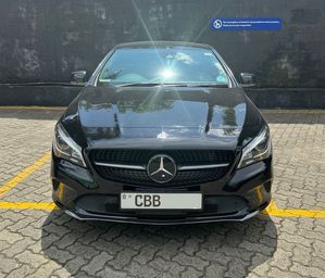 Mercedes Benz CLA 180 2017