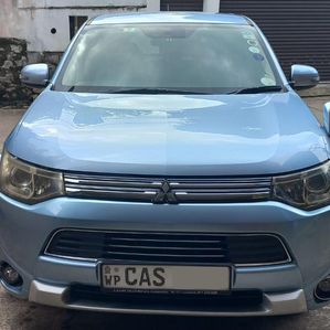 Mitsubishi Outlander PHEV 2014 - Image 3