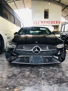 Mercedes Benz CLA 180 2023
