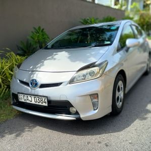 Toyota Prius 3rd Generation 2012 - Image 3