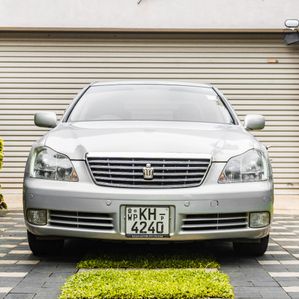 Toyota Crown 2004 - Image 2