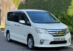 Nissan Serena Highway Star 2013