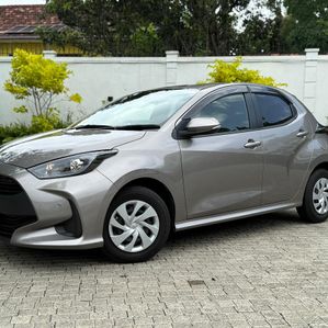 Toyota Yaris X GRADE SMARTEDITION 2023 - Image 2