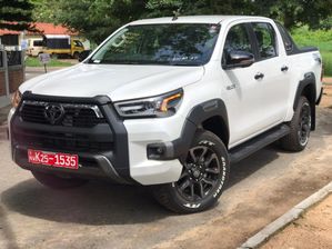 Toyota Hilux Rocco 2024