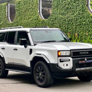 Toyota Land Cruiser Prado 250 First Edition 2024 - Image 3