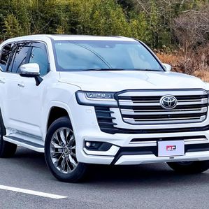 Toyota Land Cruiser DIESEL 2024 - Image 2