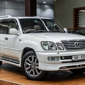 Toyota CYGNUS V8 2008 - Image 2