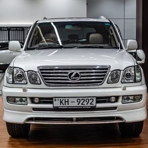 Toyota CYGNUS V8 2008 - Image 3