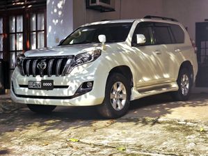 Toyota Land Cruiser Prado TRJ 150 2015