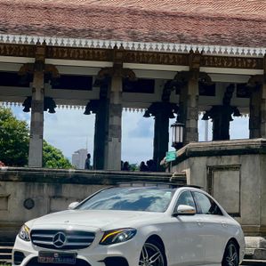 Mercedes Benz E200 AMG 2017 - Image 3