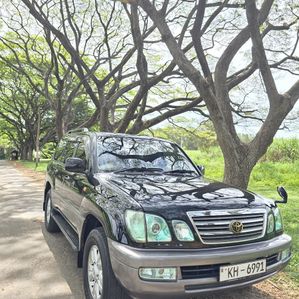 Toyota Land Cruiser Sahara Cygnus 2003 - Image 3