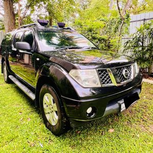 Nissan Navara Double Cab 2007 - Image 2