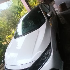 Honda Civic EX 2019 - Image 2
