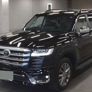 Toyota Land Cruiser Sahara LC300 ZX 2024 - Image 2