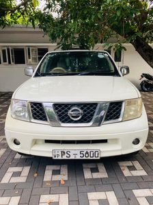 Nissan Double cab NAVARA 2010