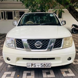 Nissan Double cab NAVARA 2010 - Image 2