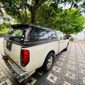Nissan Double cab NAVARA 2010 - Image 3