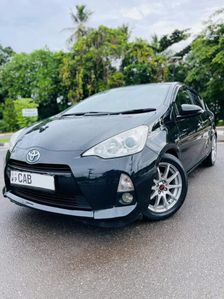 Toyota Aqua S Grade 2013