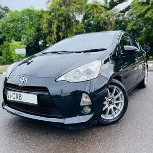Toyota Aqua S Grade 2013 - Image 2