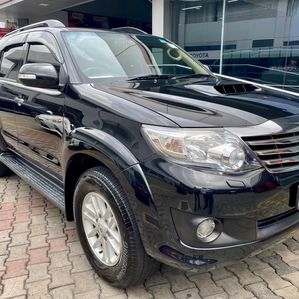 Toyota Fortuner V Grade 2014 - Image 2