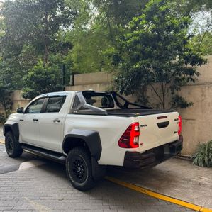 Toyota Hilux GR Sport 2025 - Image 3