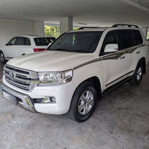Toyota Land Cruiser Sahara V8 2015 - Image 3