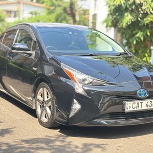 Toyota Prius 4th Gen 1st Owner 2016 - Image 2