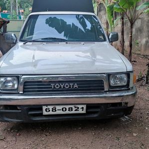 Toyota Hilux Toyata 1992 - Image 3