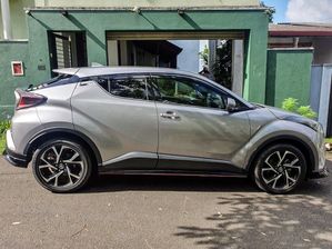 Toyota CHR NGX50 2018