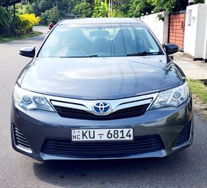 Toyota Camry HYBRID 2012
