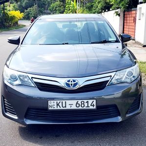 Toyota Camry HYBRID 2012 - Image 2