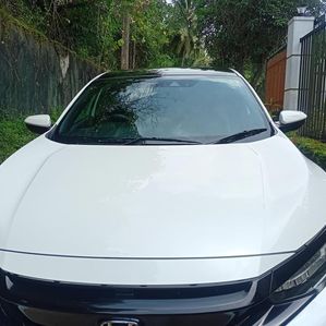 Honda Civic 2018 - Image 2