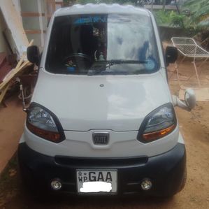 Bajaj Qute 2019 - Image 2