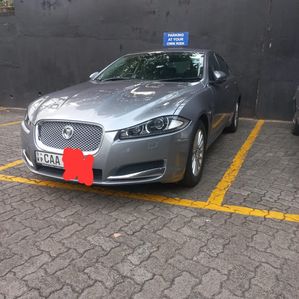 Jaguar XF 2013 - Image 2