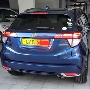 Honda Vezel Z Grade Orange 2014 - Image 3