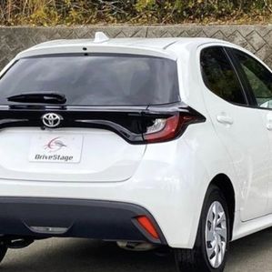 Toyota Yaris vitz X limited 2022 - Image 3
