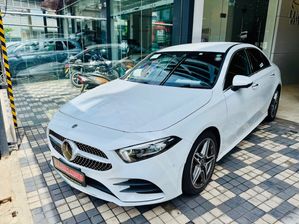 Mercedes Benz A180 AMG 1.3L 2023