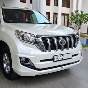 Toyota Land Cruiser Prado TX 150 2015 - Image 2