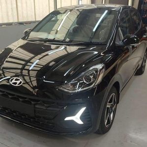 Hyundai Grand i10 Fully loaded 2025 - Image 2