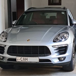 Porsche Macan 2015 - Image 2