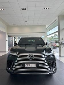 Lexus LX600 SUV 5 2024
