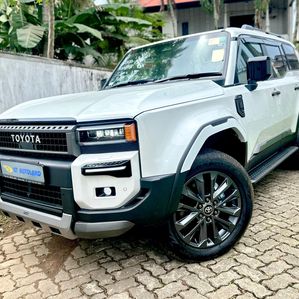 Toyota Land Cruiser Prado 250 ZX DIESEL 2024 - Image 3