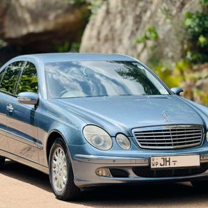 Mercedes Benz E200 KOMPRESSOR 2004 - Image 2