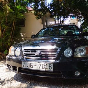 Kia Optima 2004 - Image 2