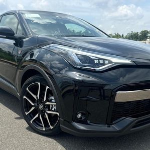 Toyota CHR Gr Sport Black 2023 - Image 2
