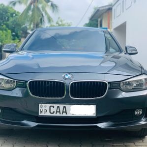 BMW 320d 2012 - Image 2