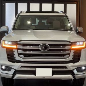 Toyota Land Cruiser Sahara LC300 2024 - Image 2